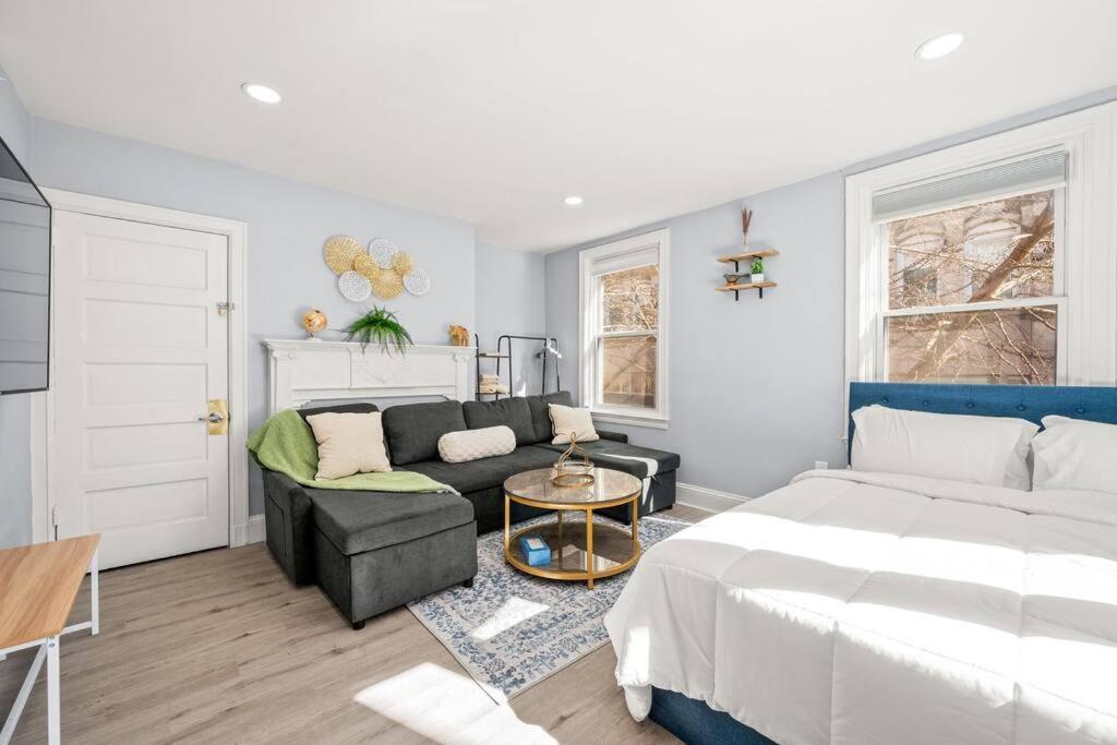New! Cozy In Center City! Philadelphia