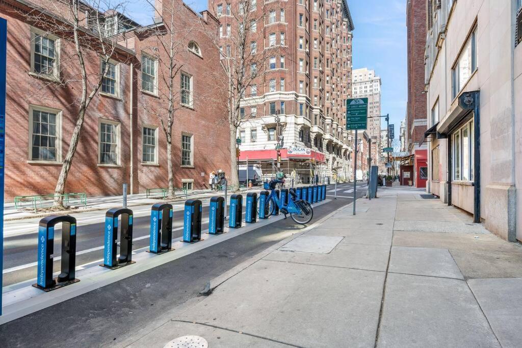 New! Cozy In Center City!
